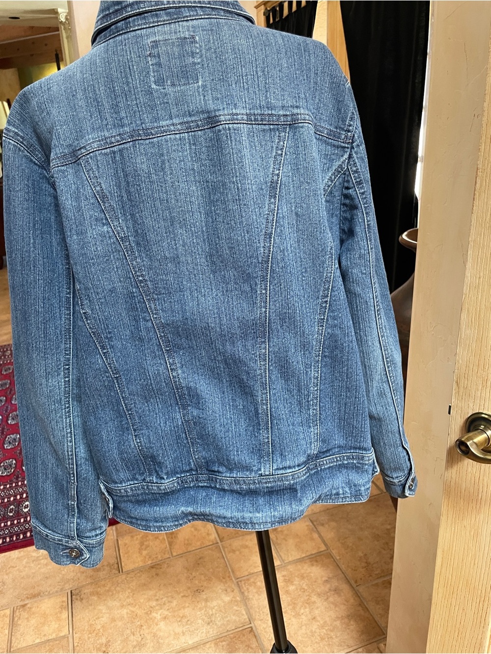 Retro Jean Jacket - Picture 5 of 5